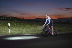 Sigma Aura-80 Und Blaze-Set Mit Akku Für USB-Ladegerät -Ausgewählte Geschäfte Für Fahrradausrüstung Sigma Frontleuchte Batterieleuchte LED Akku Aura 80 Lux USB 17800 4016224178001 070 28037j